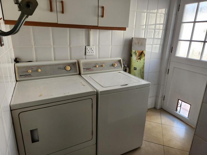 To Let 4 Bedroom Property for Rent in University Estate Western Cape